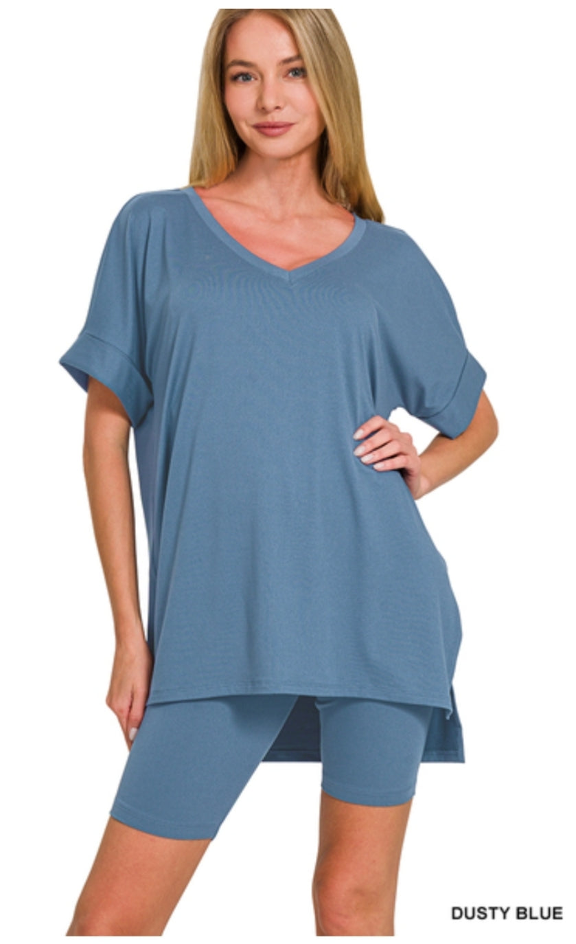 BRUSHED DTY MICROFIBER V-NECK TOP WITH SHORTS