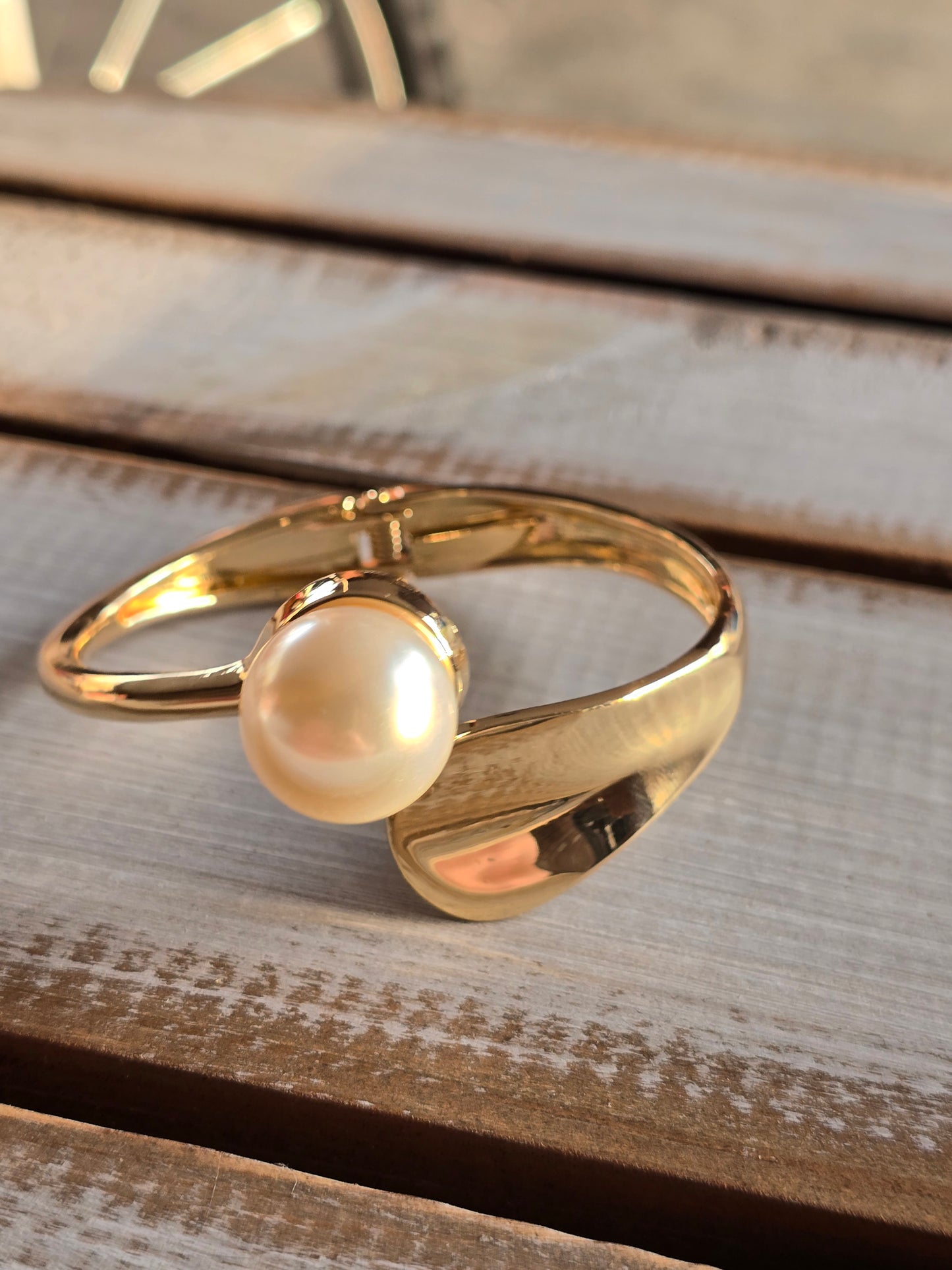Scoop Bangle with large faux pearl