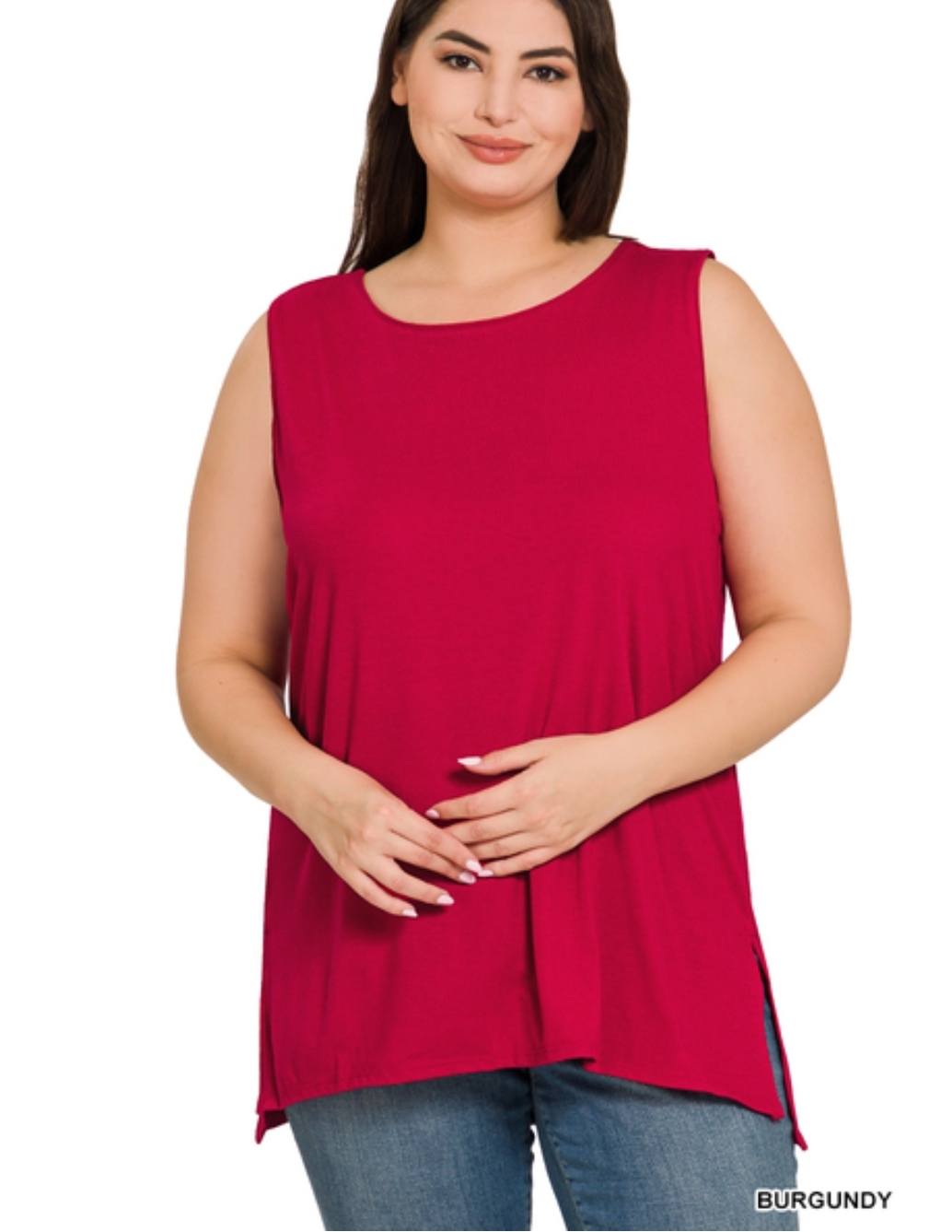 Plus Sleeveless Round Top