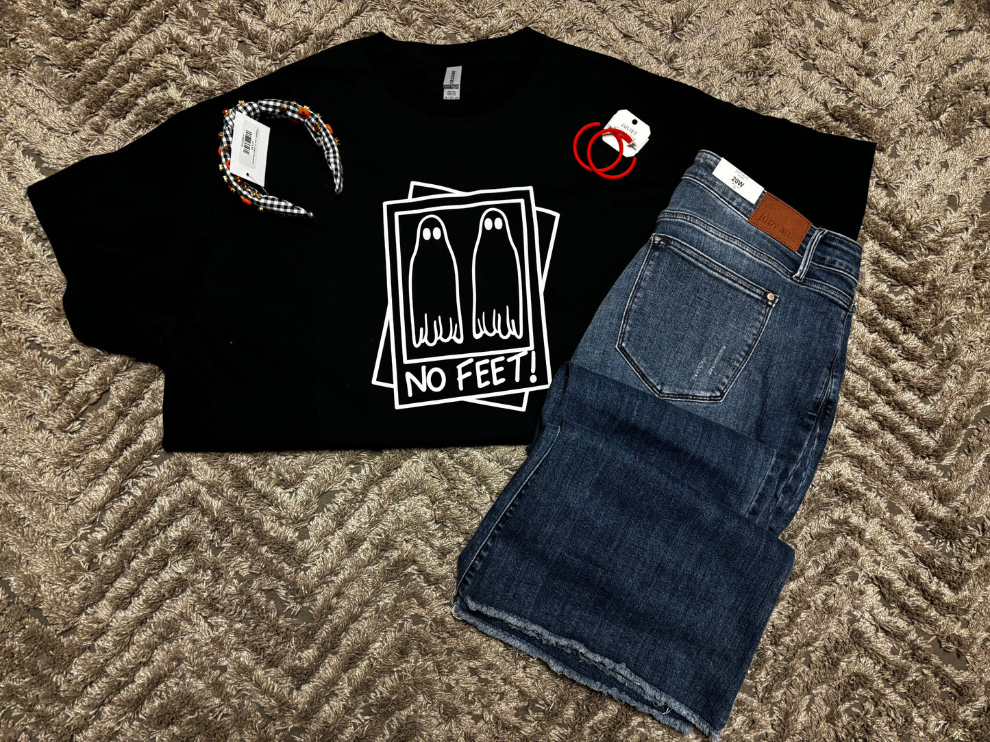 No Feet-Ghost Tee(Glow in the dark)