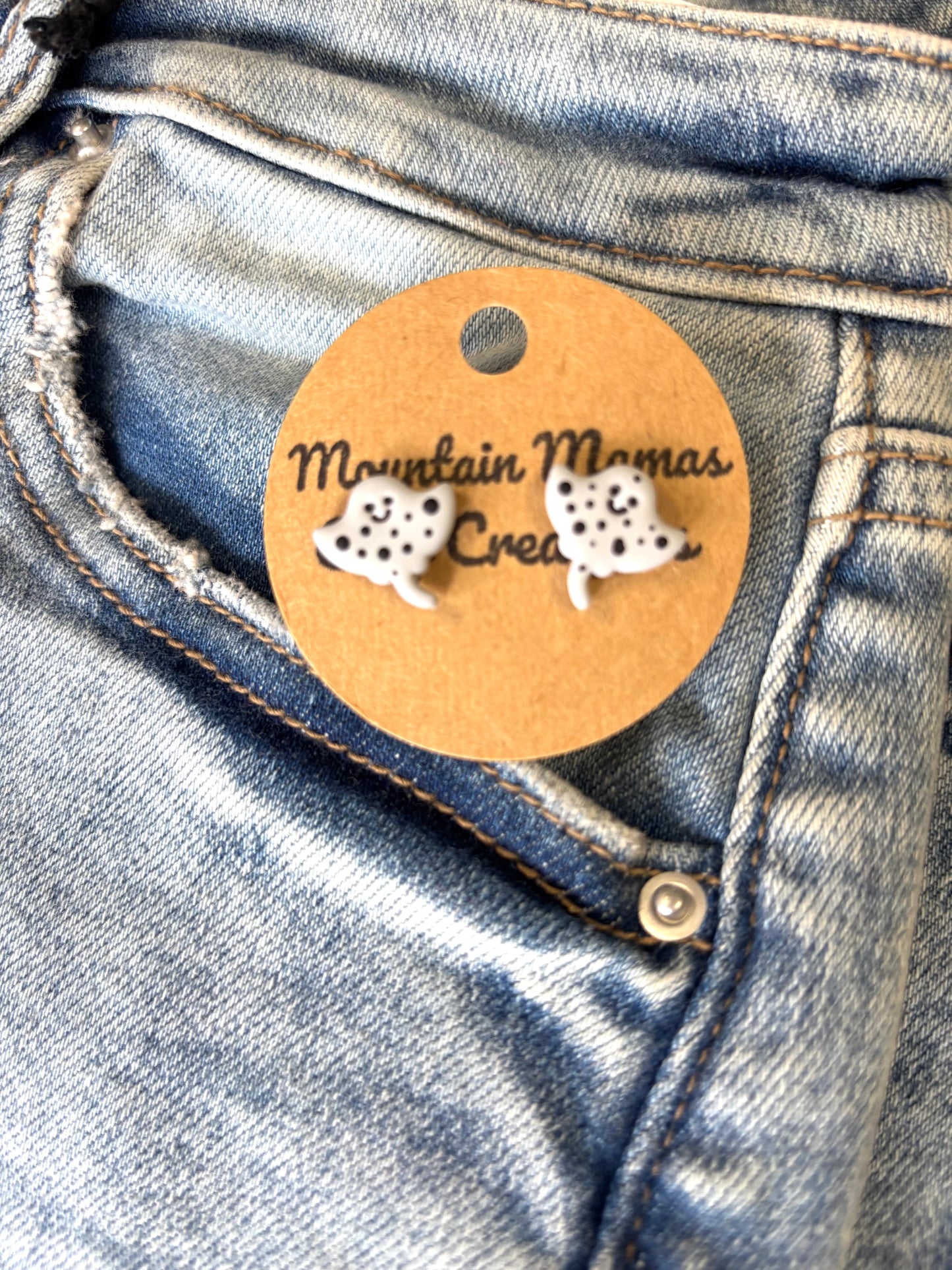 Saltwater Stingray Stud Clay Earrings