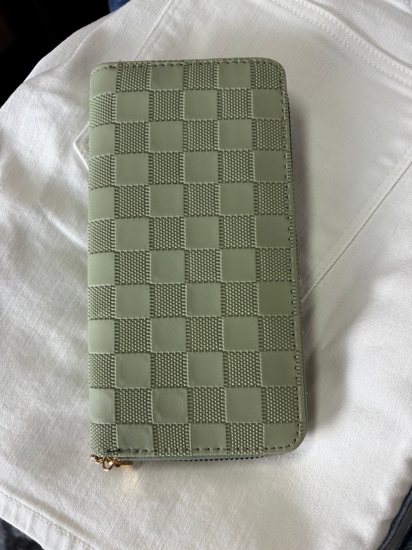 Monochromatic Checkered Wallet