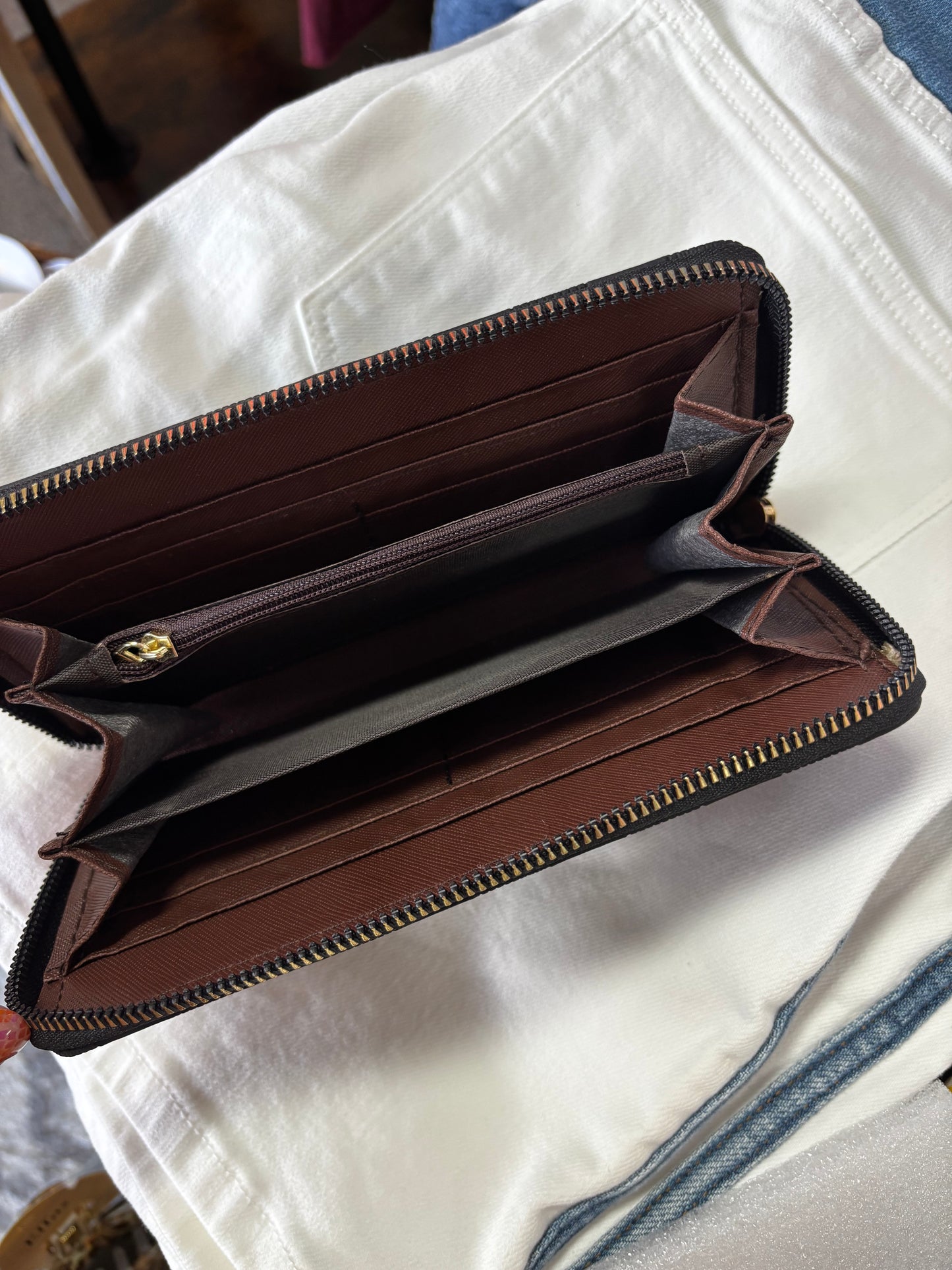 Monochromatic Checkered Wallet