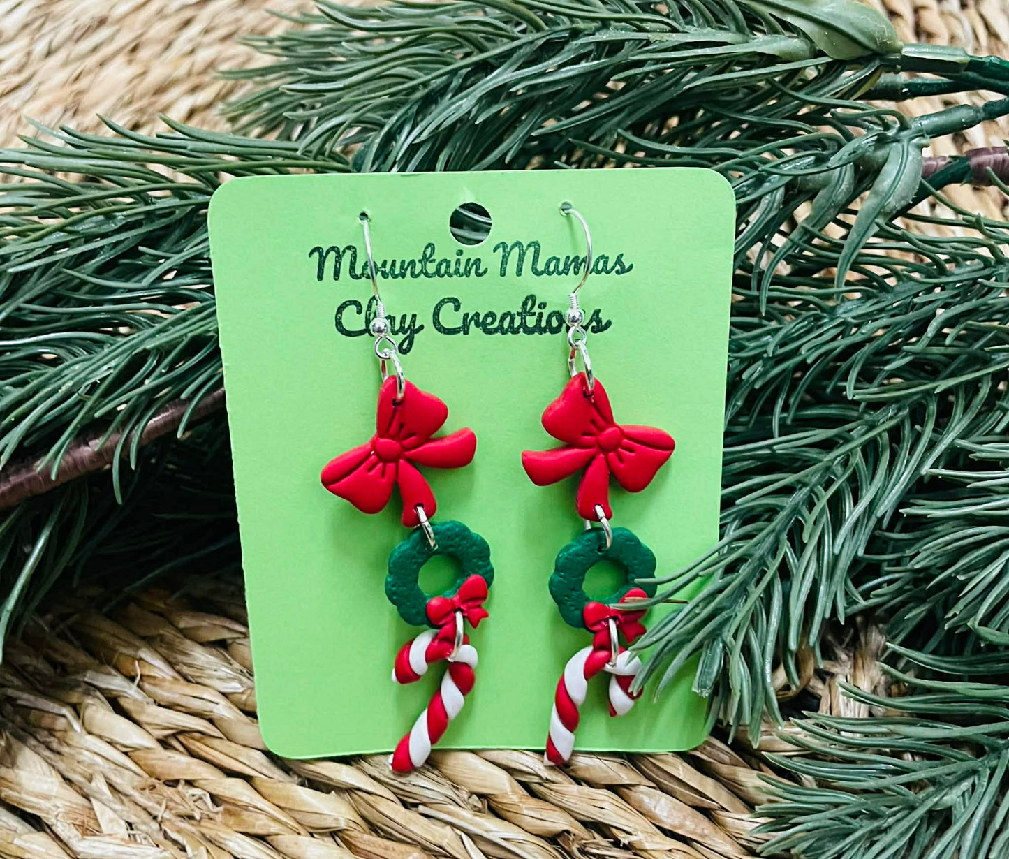 Clay Dangle Earrings(Red bow,wreath,candy cane)