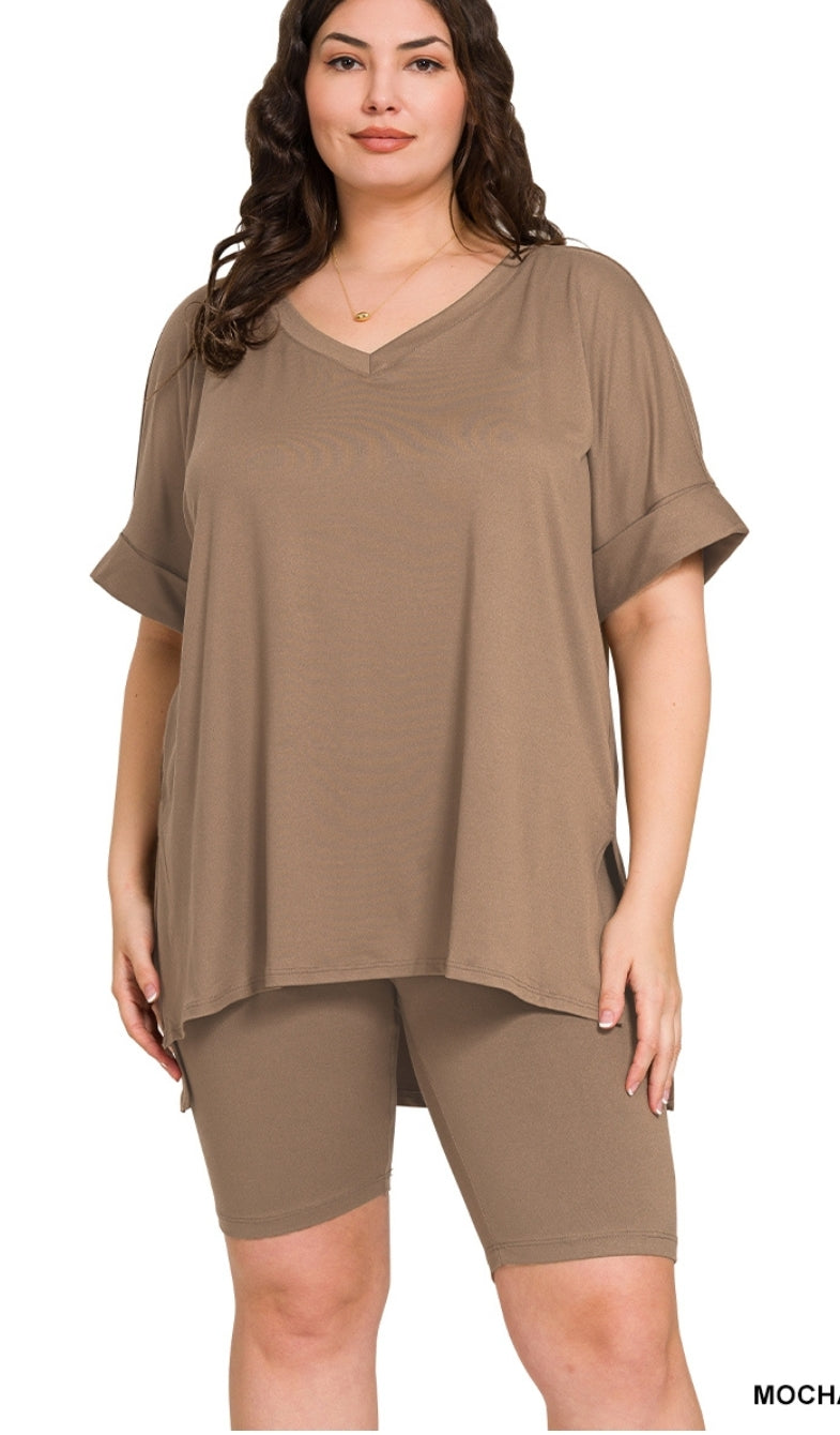 BRUSHED DTY MICROFIBER V-NECK TOP WITH SHORTS