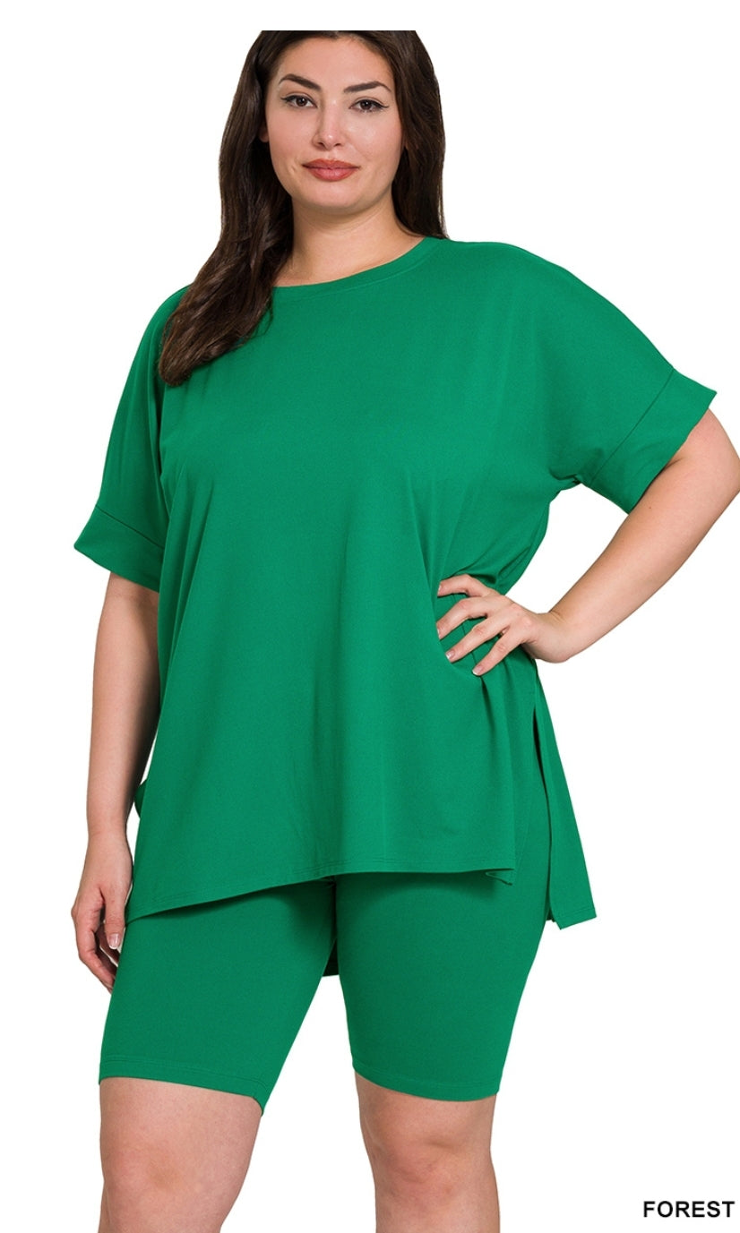 Brushed Microfiber Round-Neck Top & Biker Shorts