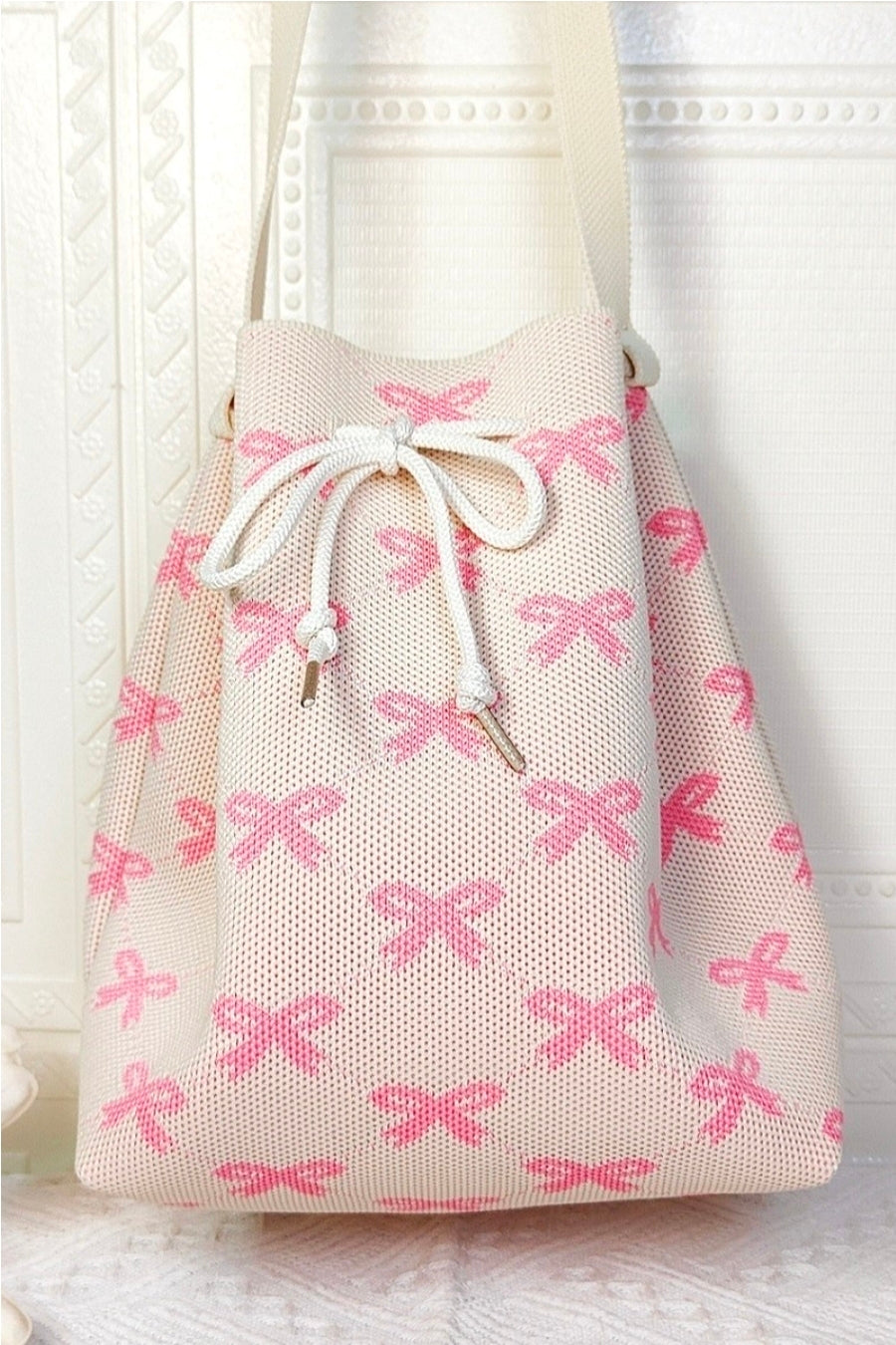 Coquette bowknot ribbon pattern crossbody bucket bag