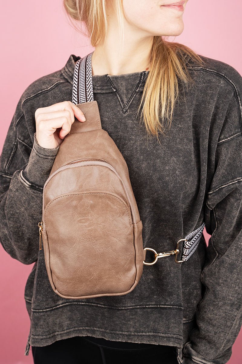 TRAVEL THE WORLD GUITAR STRAP SMALL SLING BAG