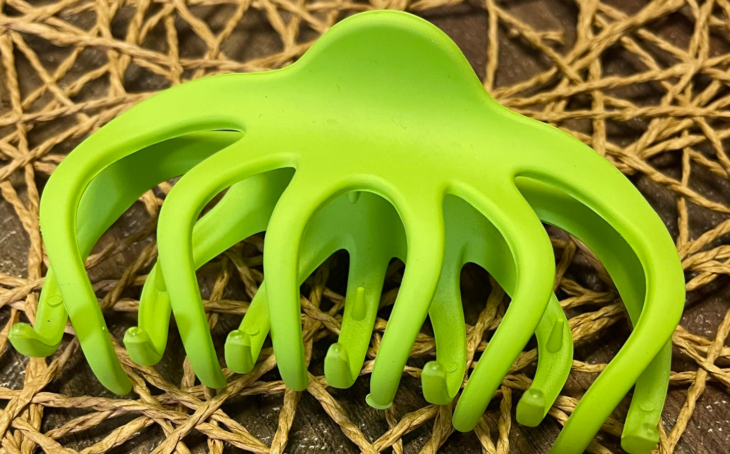 Matte large claw clips