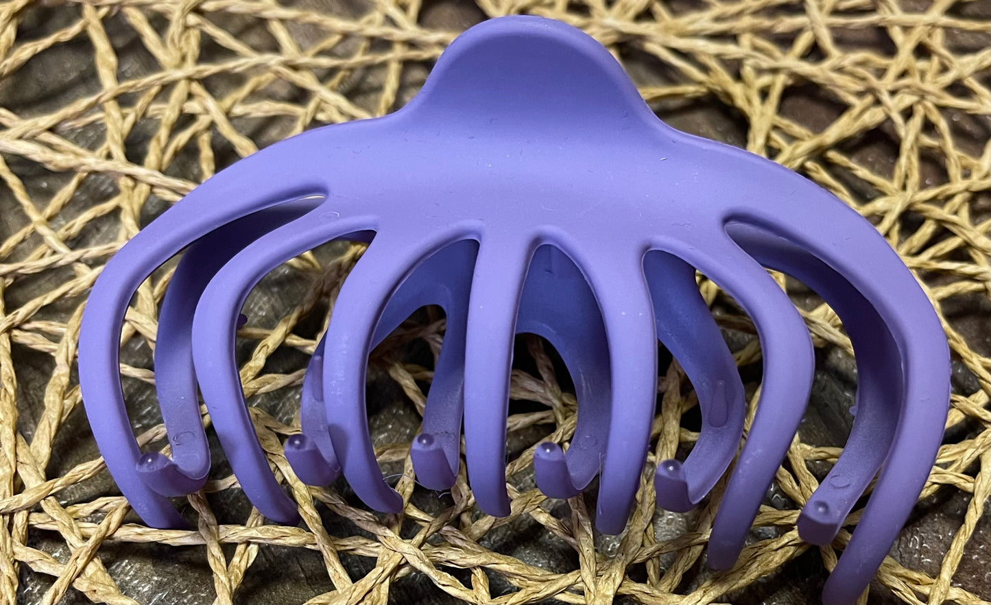 Matte large claw clips