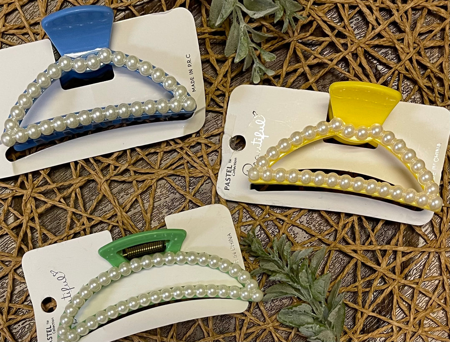 Pearl claw clips