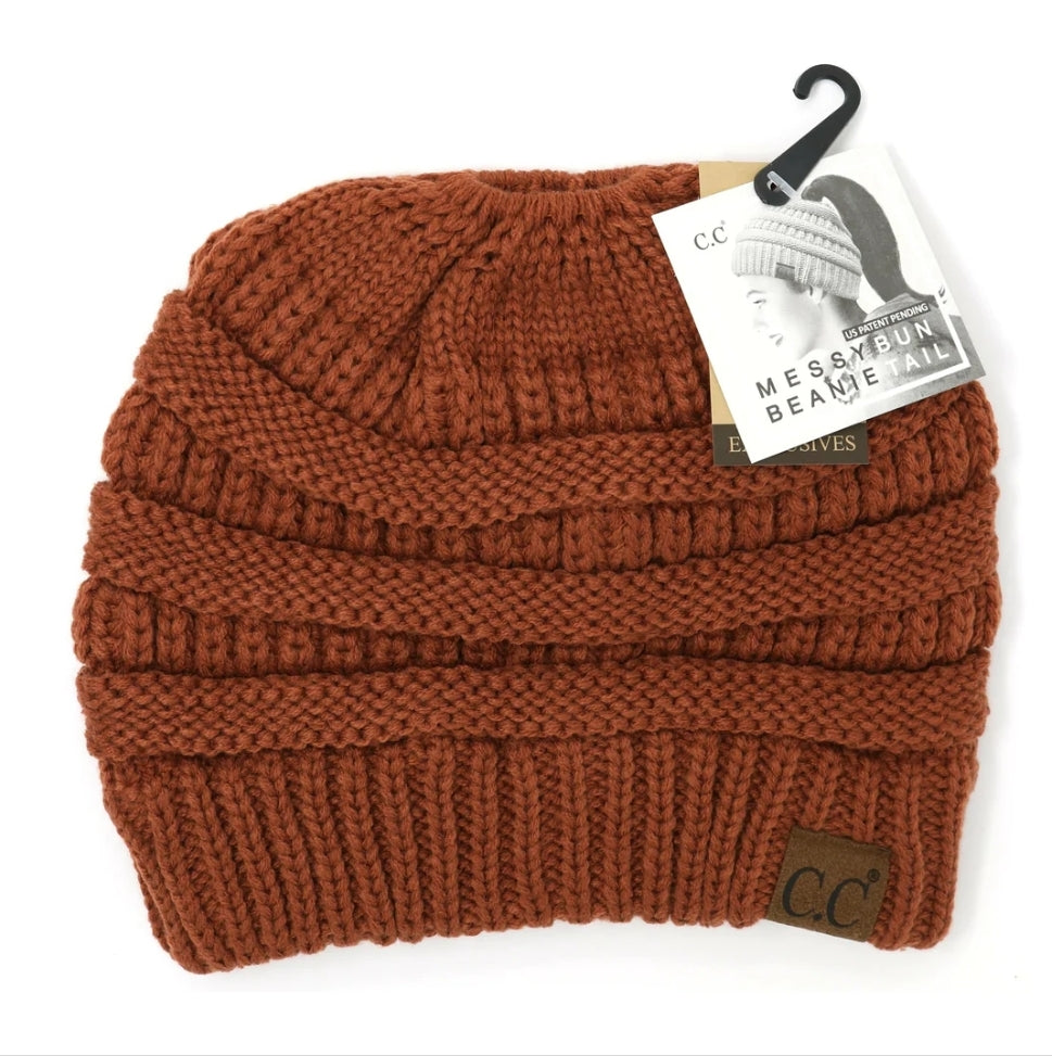 Solid Classic CC Beanie Tail