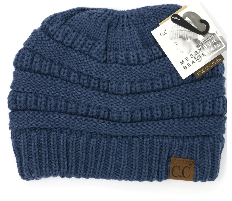 Solid Classic CC Beanie Tail