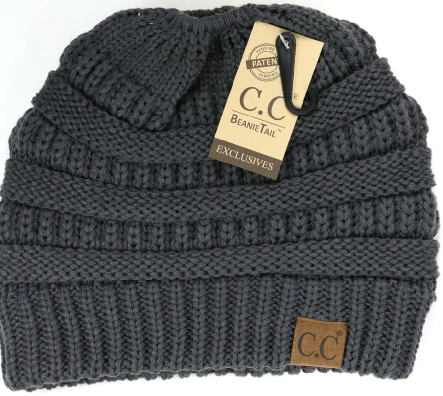 Solid Classic CC Beanie Tail