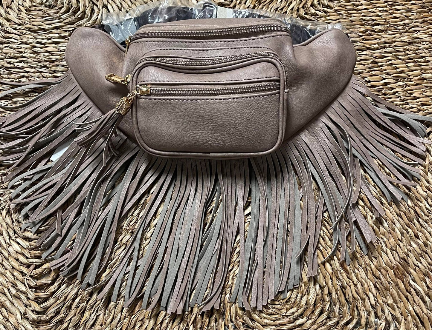 Fringed Fanny