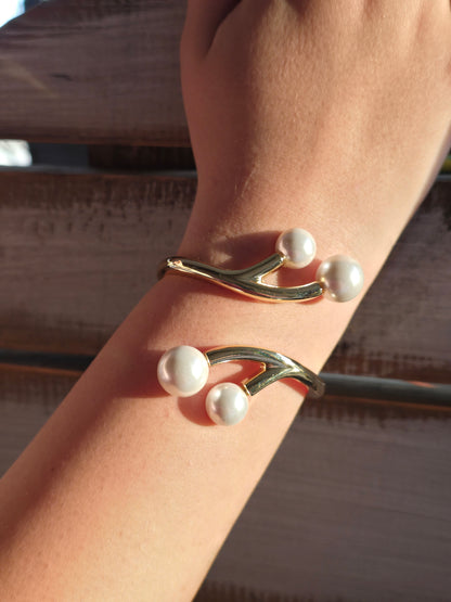 Faux Pearl Double Sided Bangle