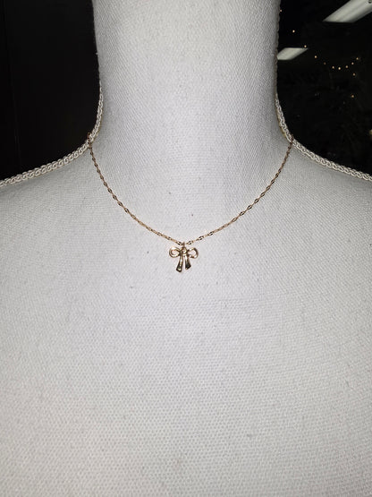 Dainty Goldtone Bow Necklace & Round Earring Set