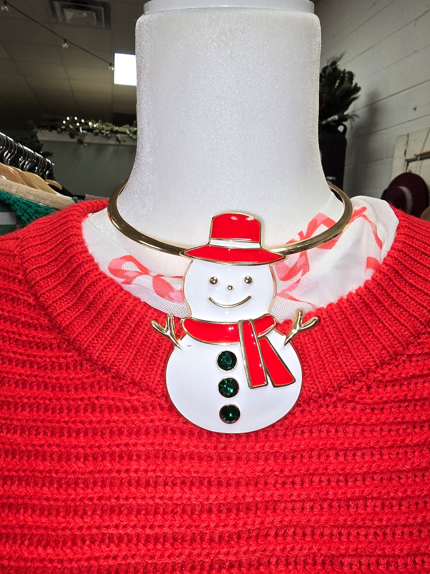 Goldtone Necklace & Large Holiday Broch