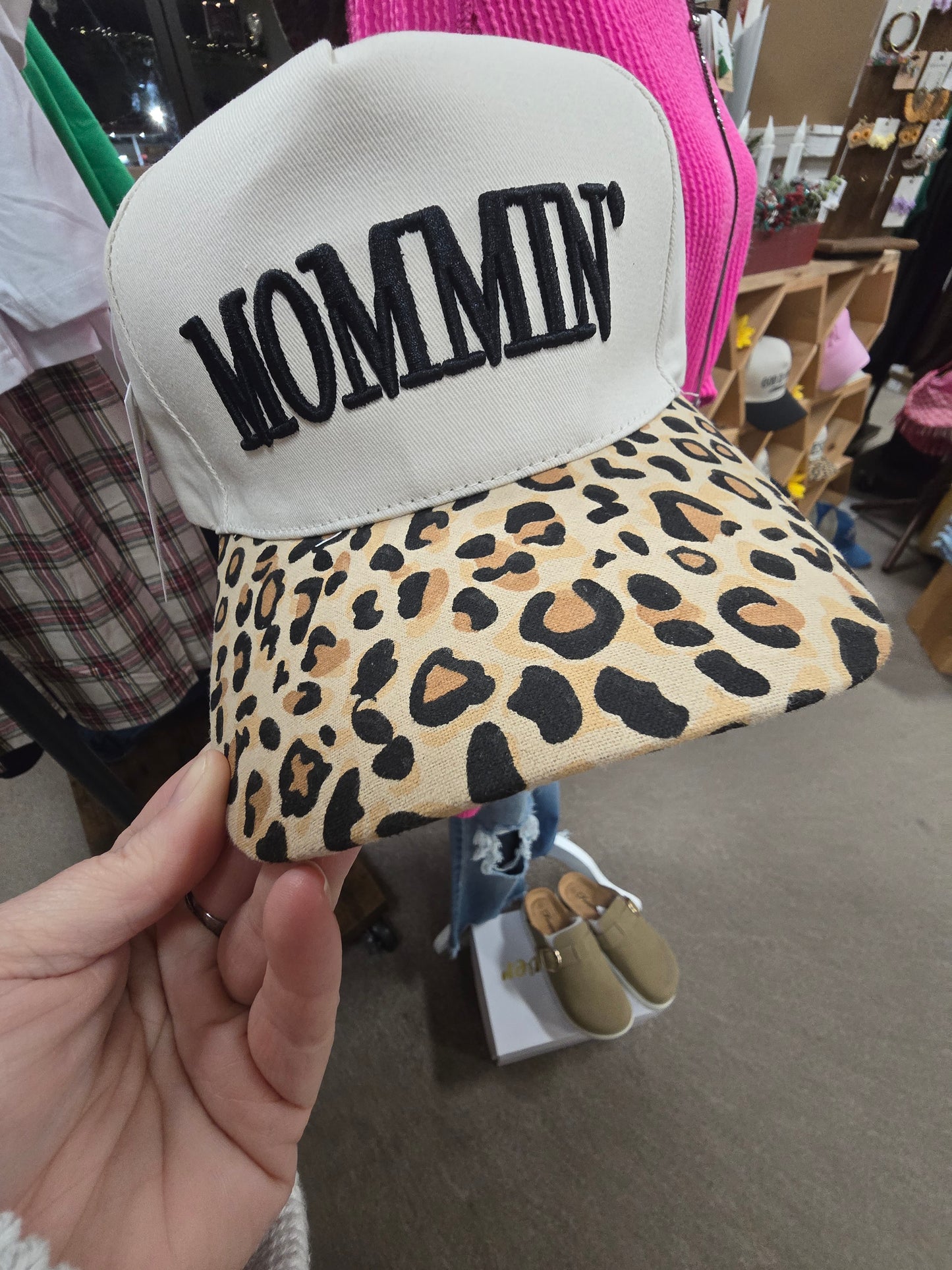 Mommin' Trucker Hat