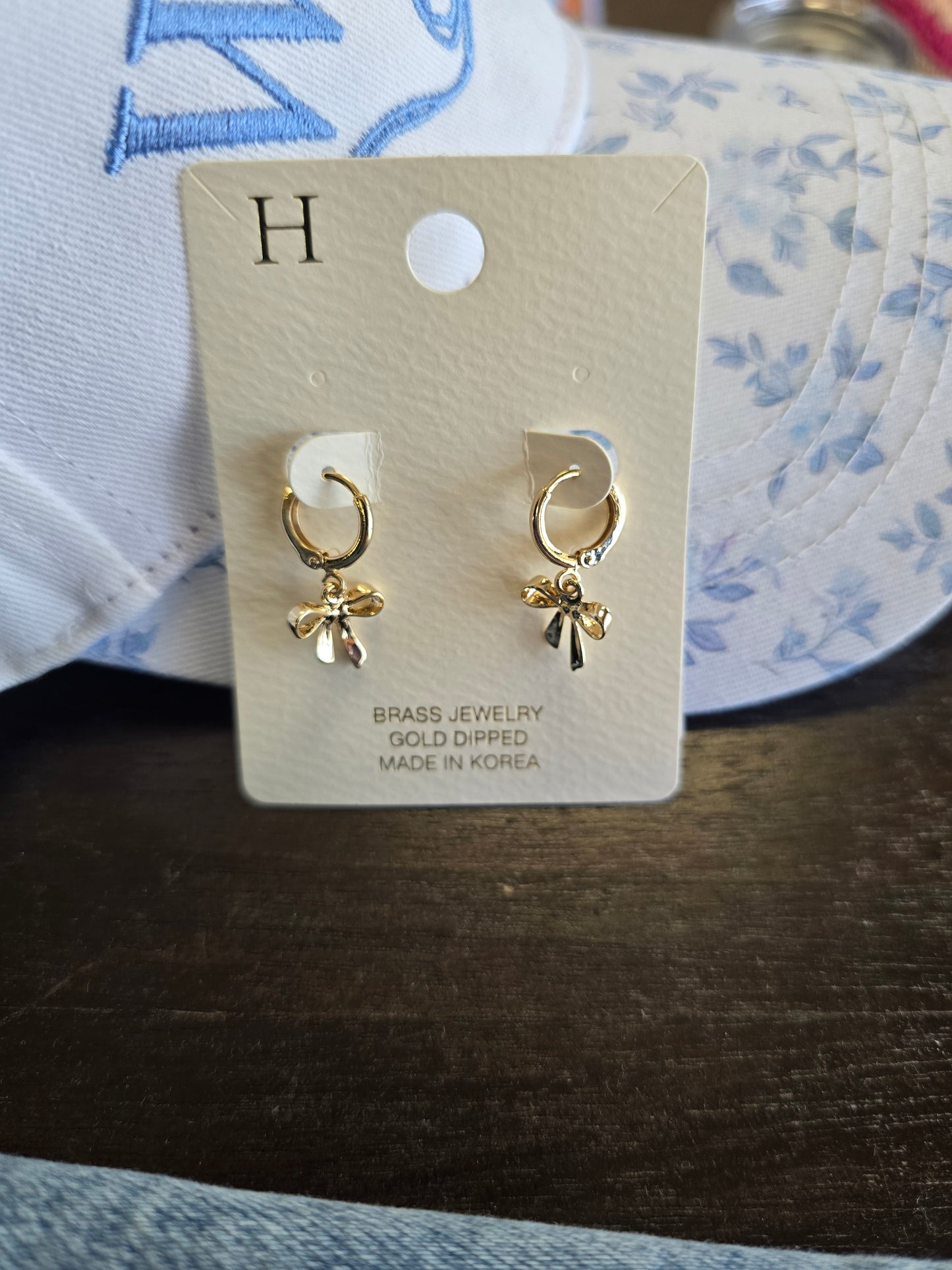 Bow Dangling Hoops