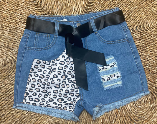 Girls shorts with leopard peekaboo