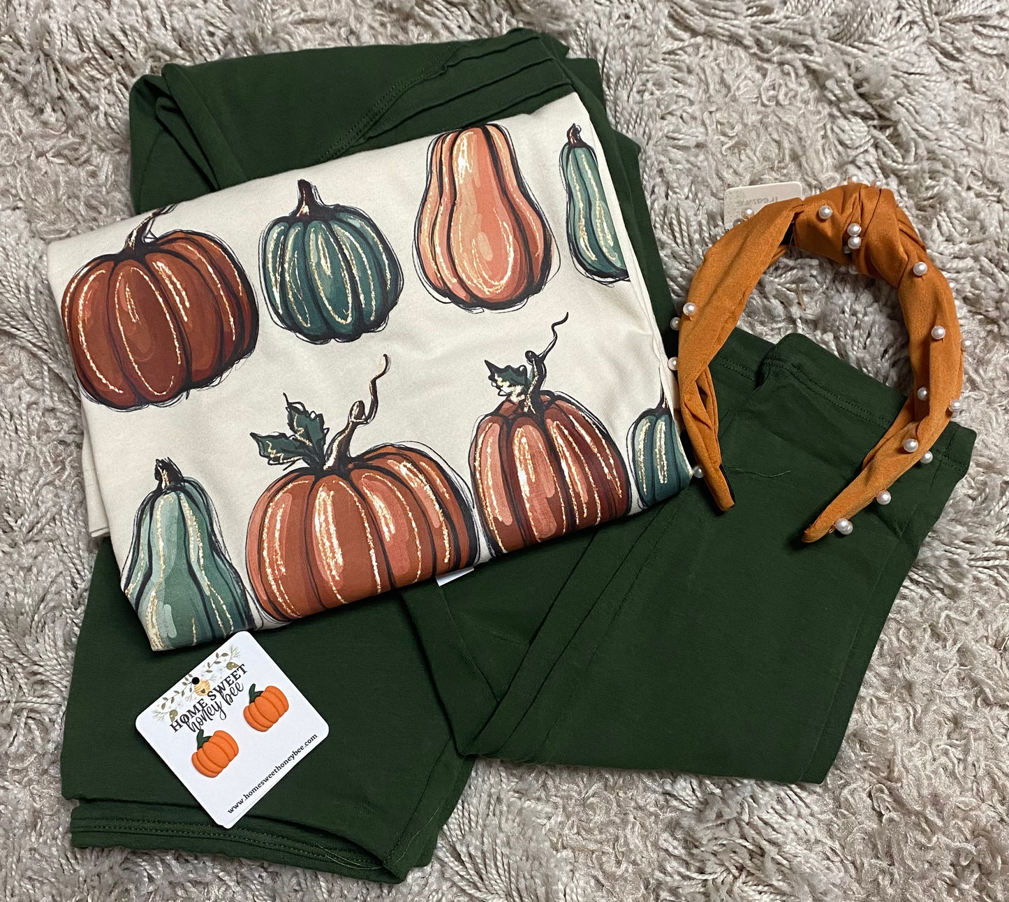 Pumpkin Retro Cream tee