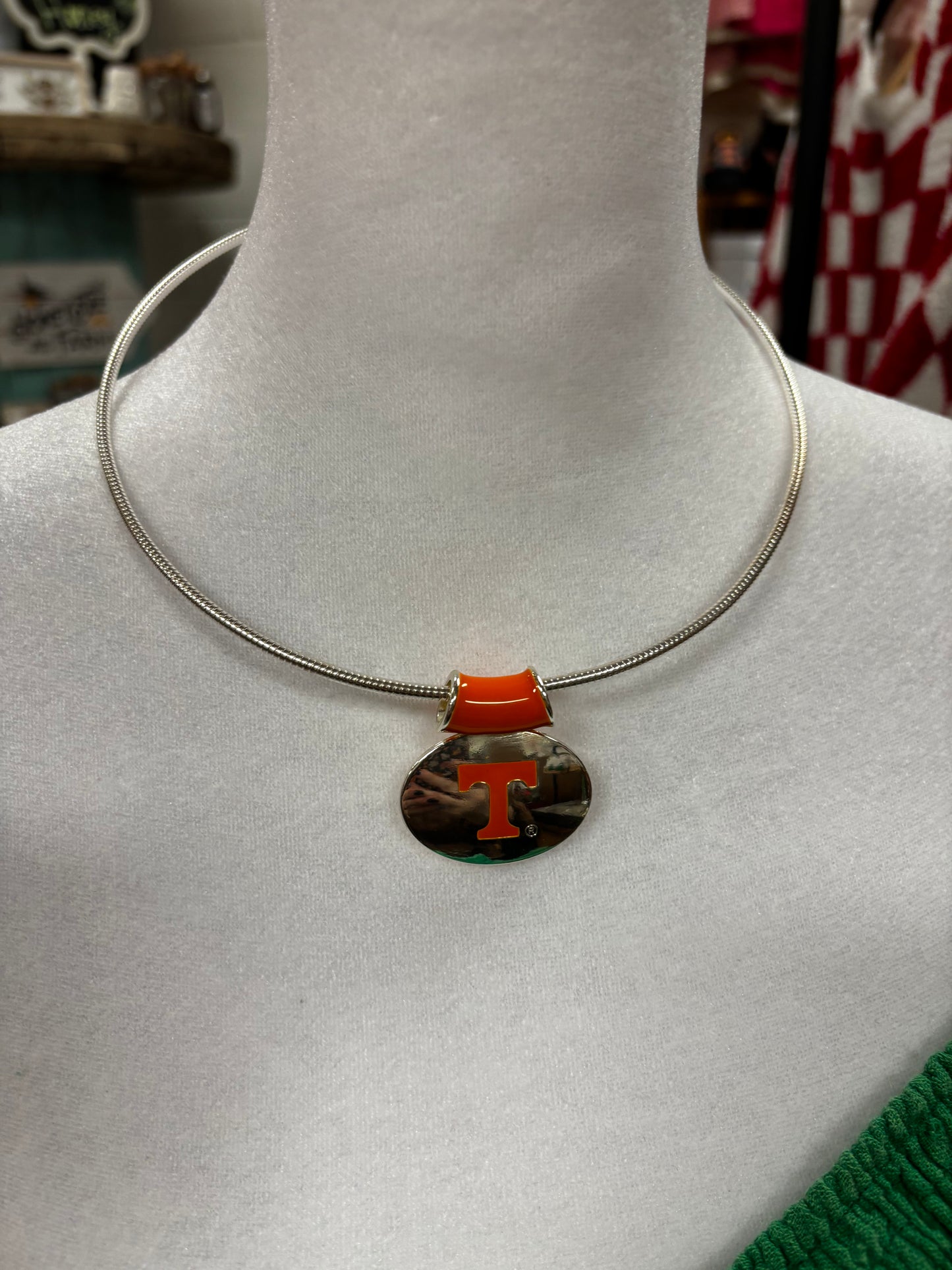 Tennessee Wire Circle Necklace