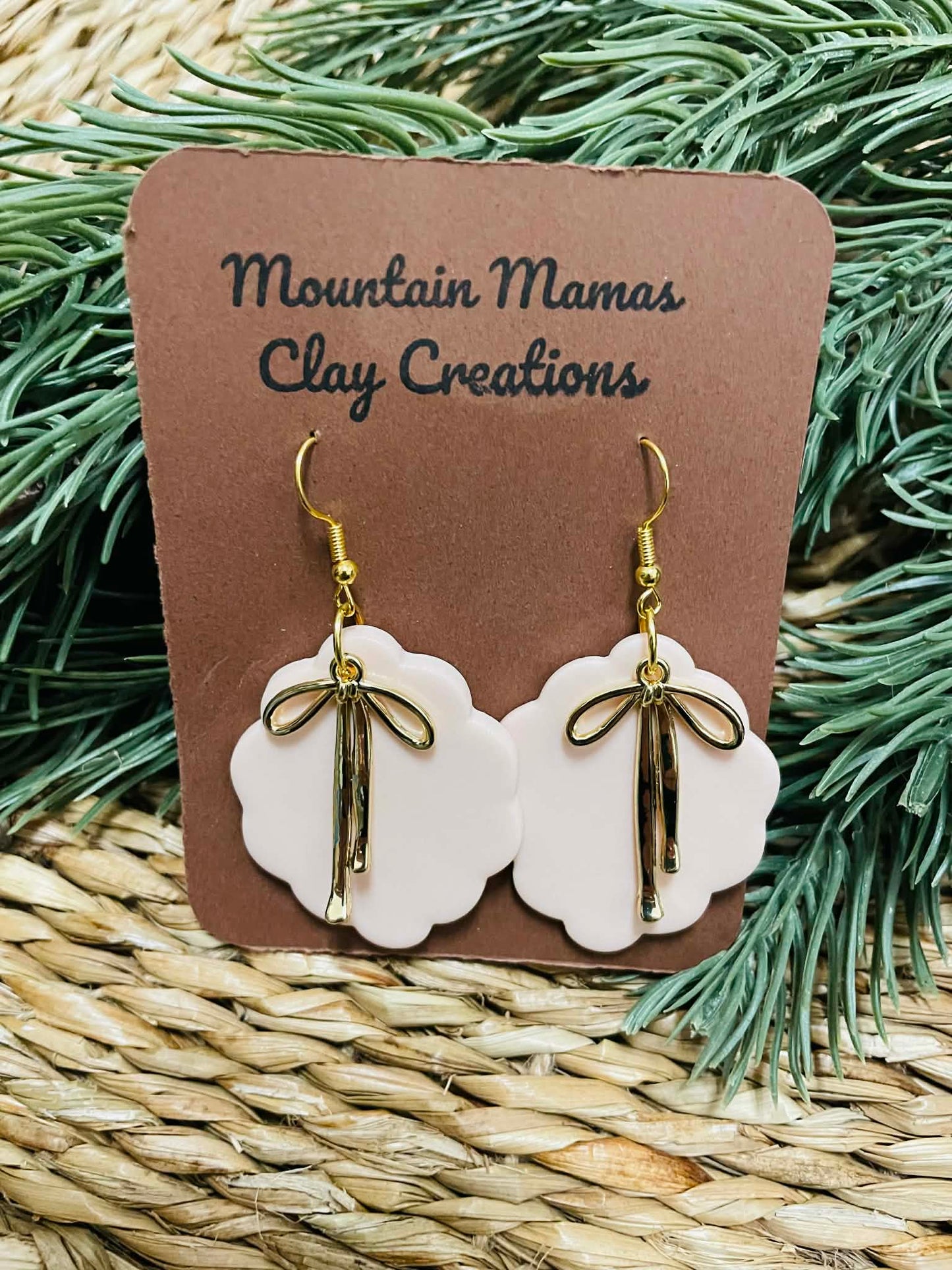 Clay Champagne With Gold Bow Earrings