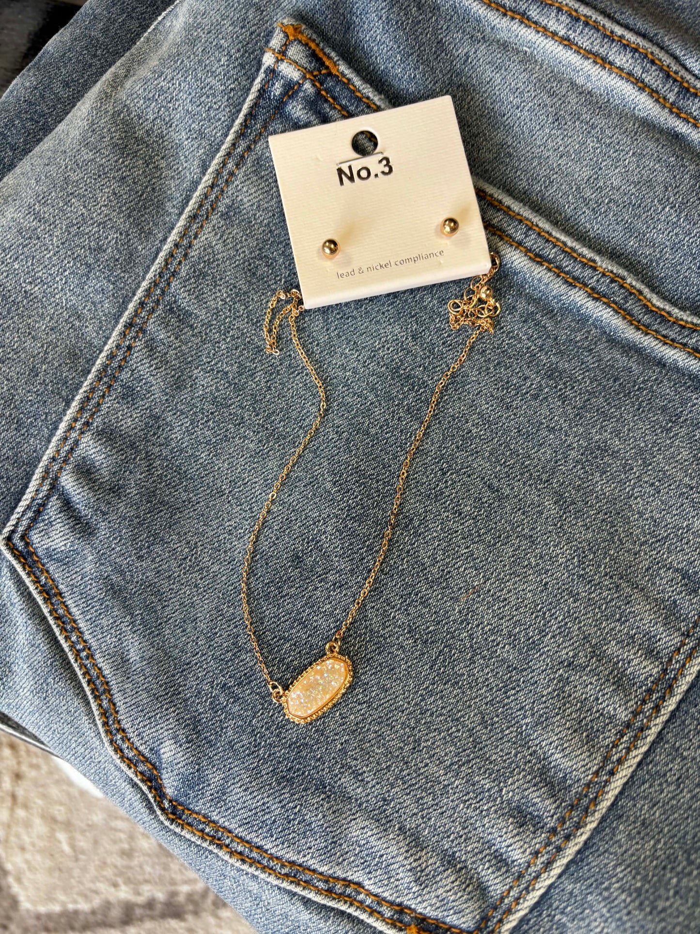 Druzy Pendant Necklace & Round Earring set