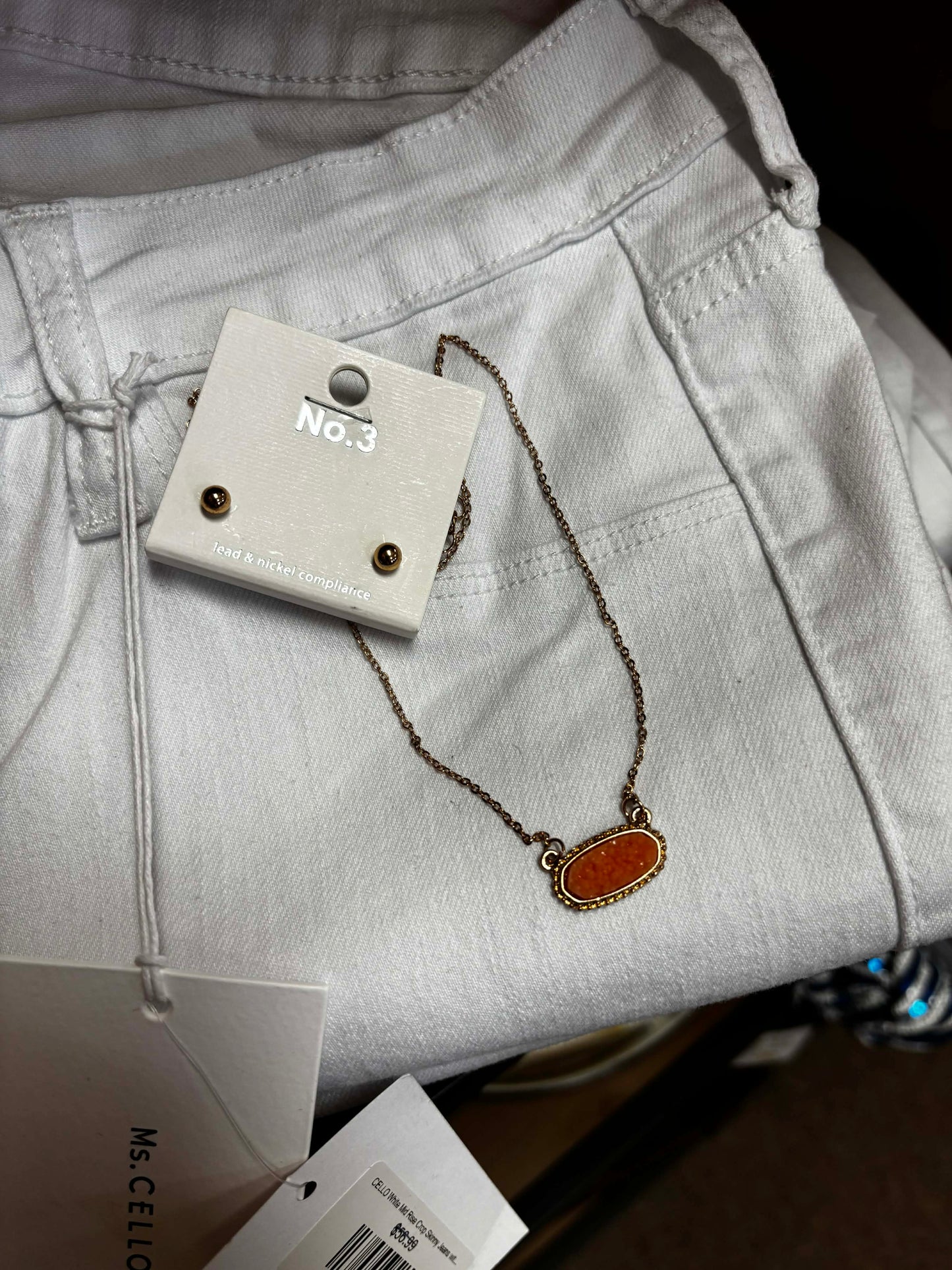 Druzy Pendant Necklace & Round Earring set