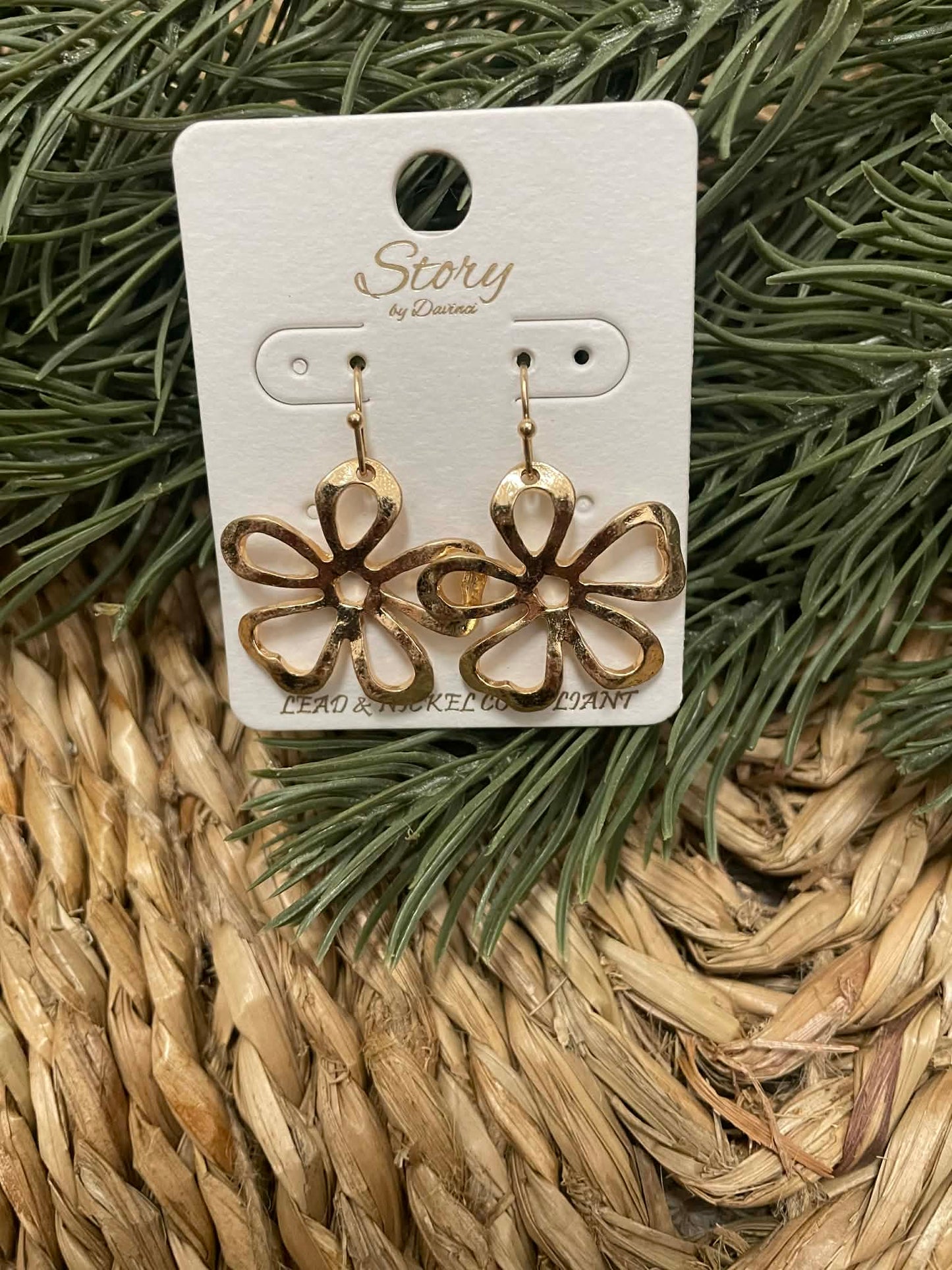 Goldtone Daisy Dangle Earrings