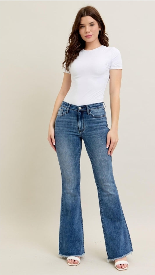 Mid Rise Vintage Wash Flare JUDY BLUE jeans