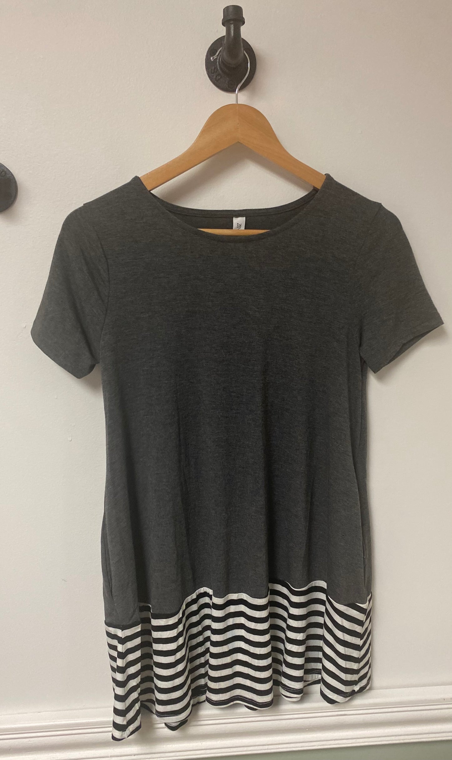 Shortless Grey Top with Stripes