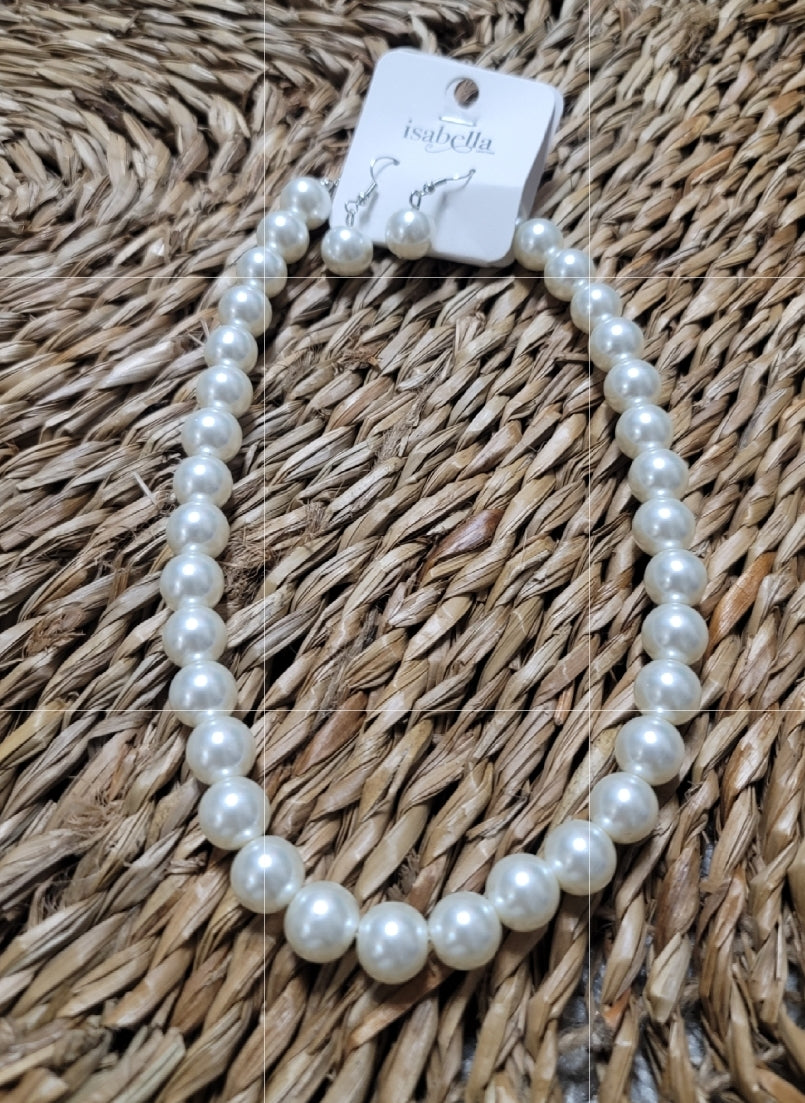 Faux pearl Necklace & Earring Set